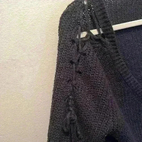 Women’s Cozy Casual Blue Sweater S/M - Picture 3 of 4